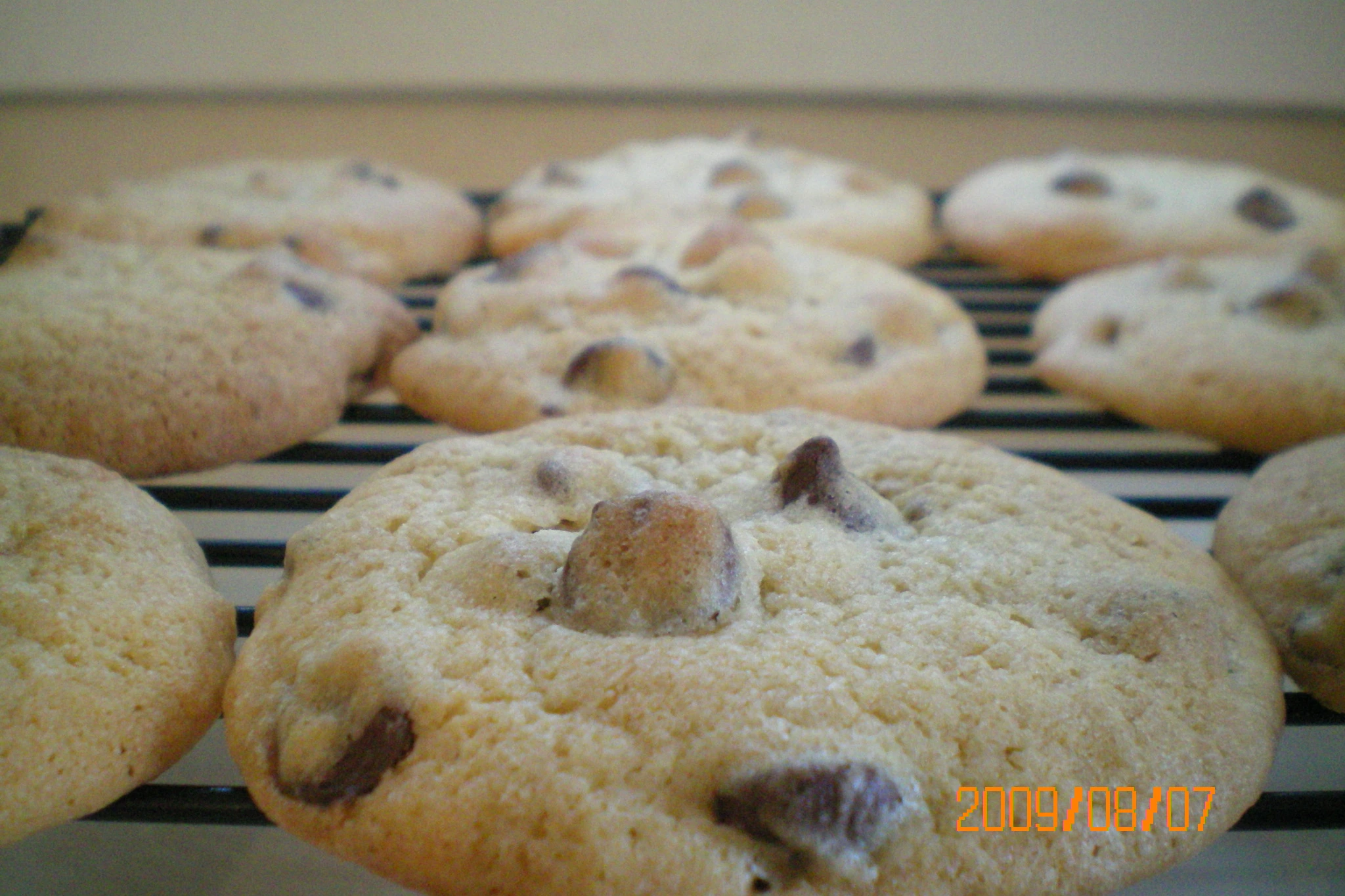Pixel-Perfect Retro Chocolate Chip Cookies