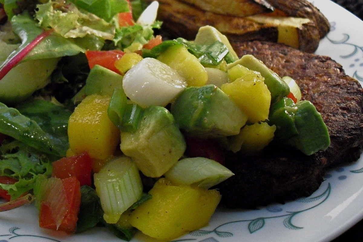 Spicy Avocado and Mango Salsa with Jalapeño and Cilantro