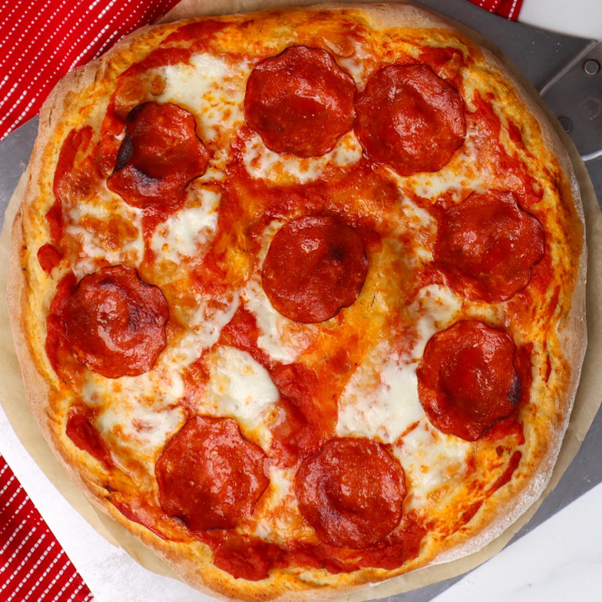 Mozzarella and Pepperoni Classic Medium Pizza