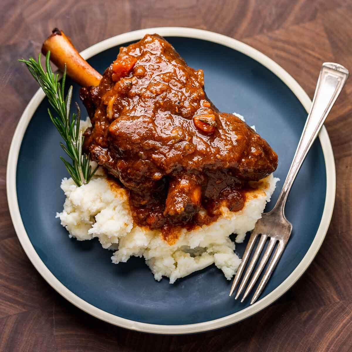 Braised Lamb Shanks with Red Wine and Thyme