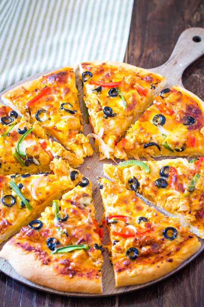 Spicy Indian-Inspired Tandoori Chicken Pizza