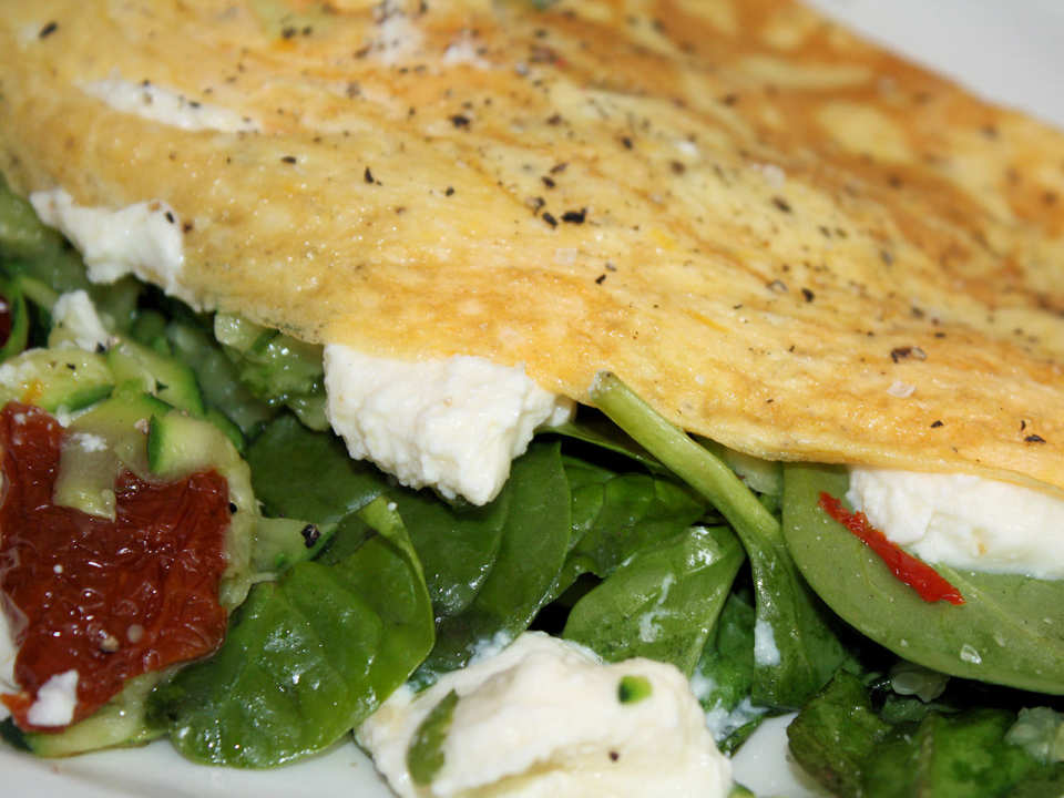 Ricotta and Spinach Omelette with Cherry Tomatoes