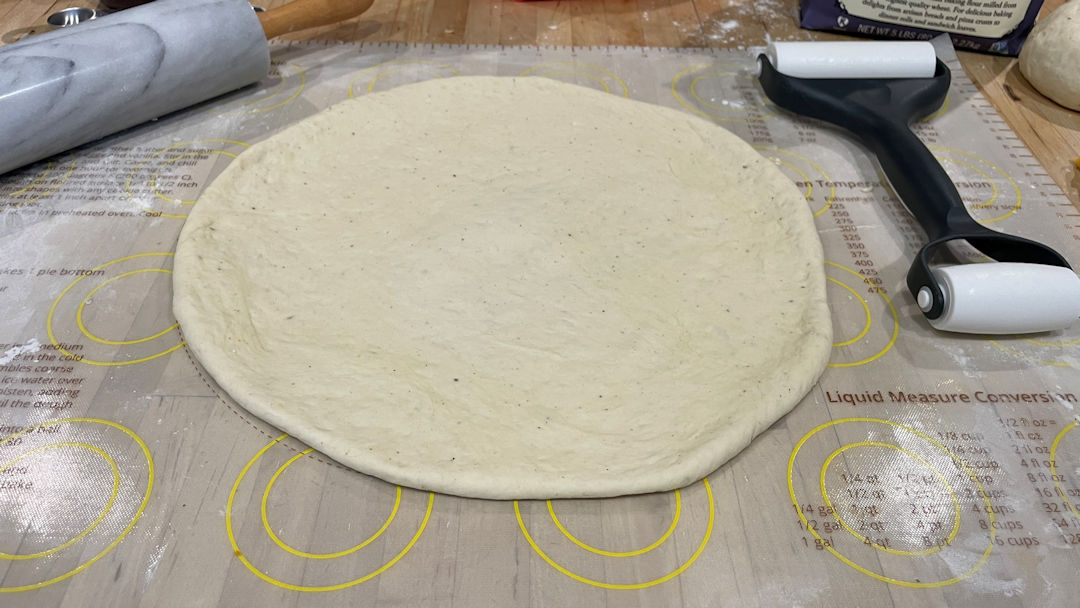 New York-Style Foldable Pepperoni Pizza Slice