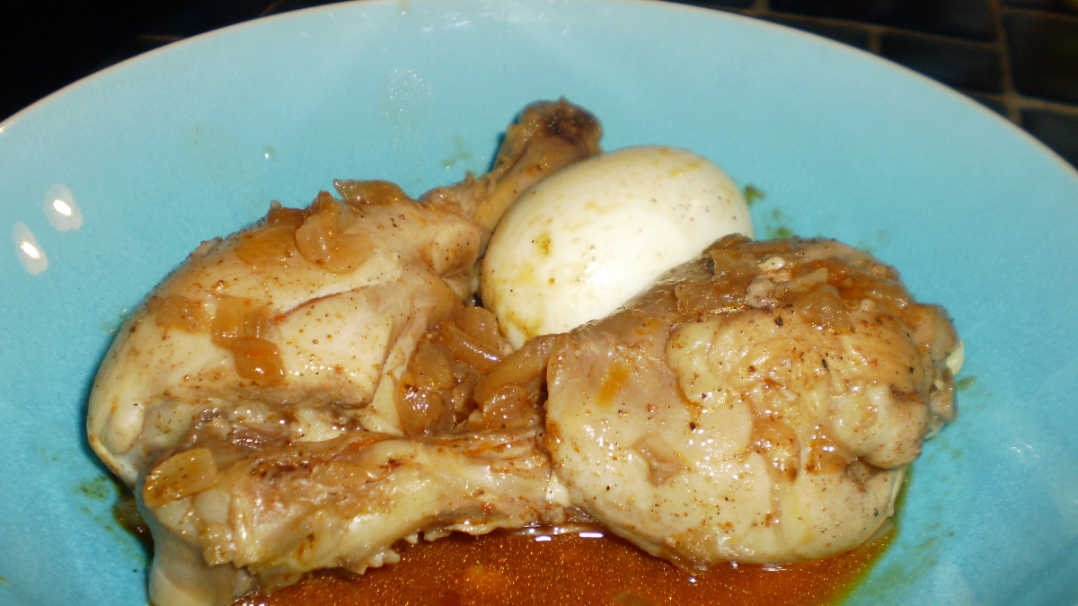 Doro Wat-Style Spiced Chicken Drumsticks