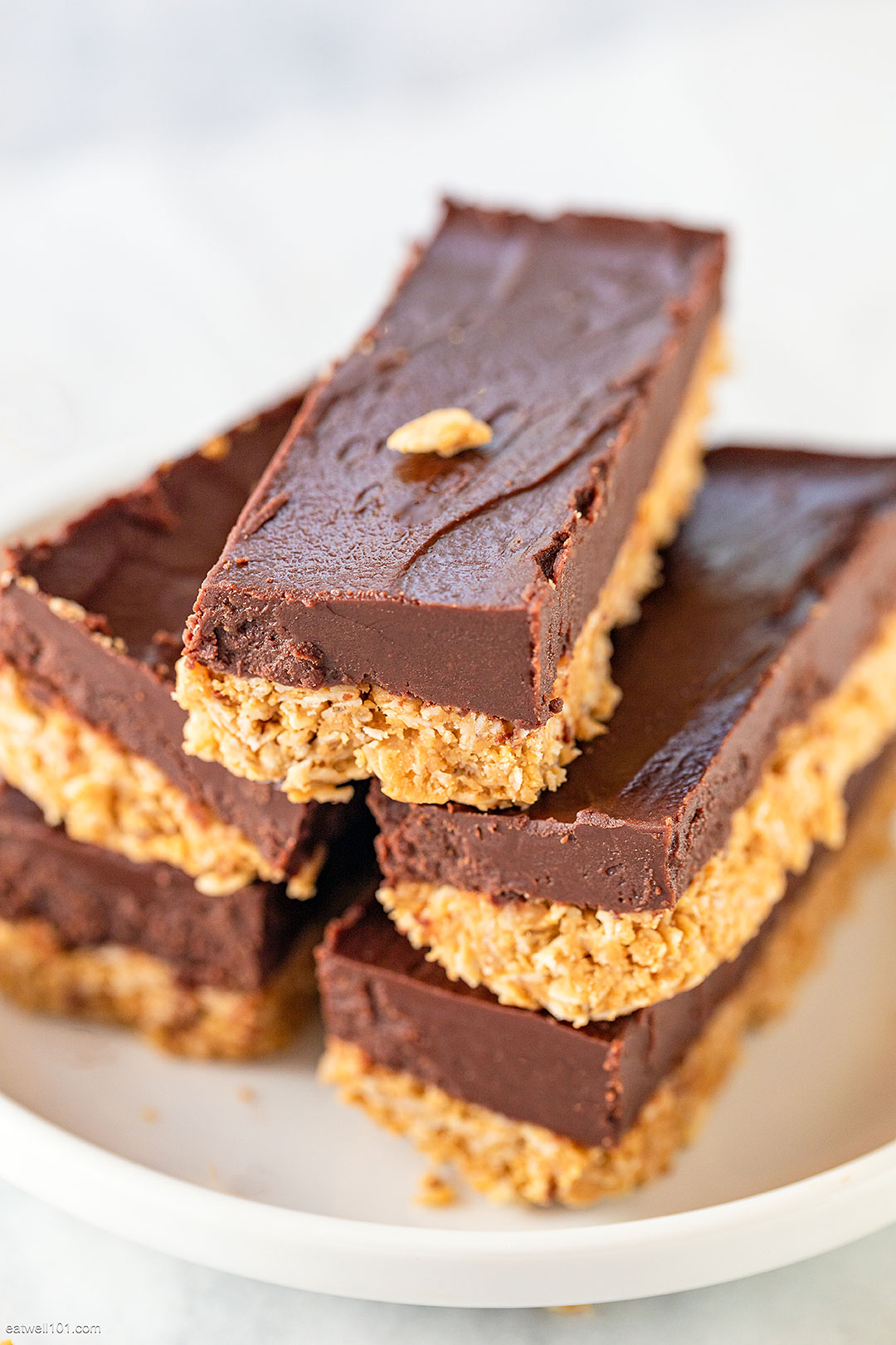 No-Bake Chocolate Peanut Butter Energy Bars
