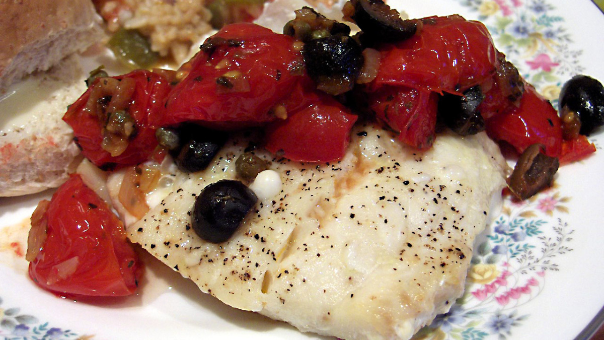 Baked Cod with Tomato-Olive Tapenade