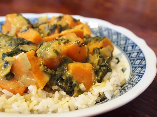 One-Pot Curried Chicken with Sweet Potatoes and Spinach