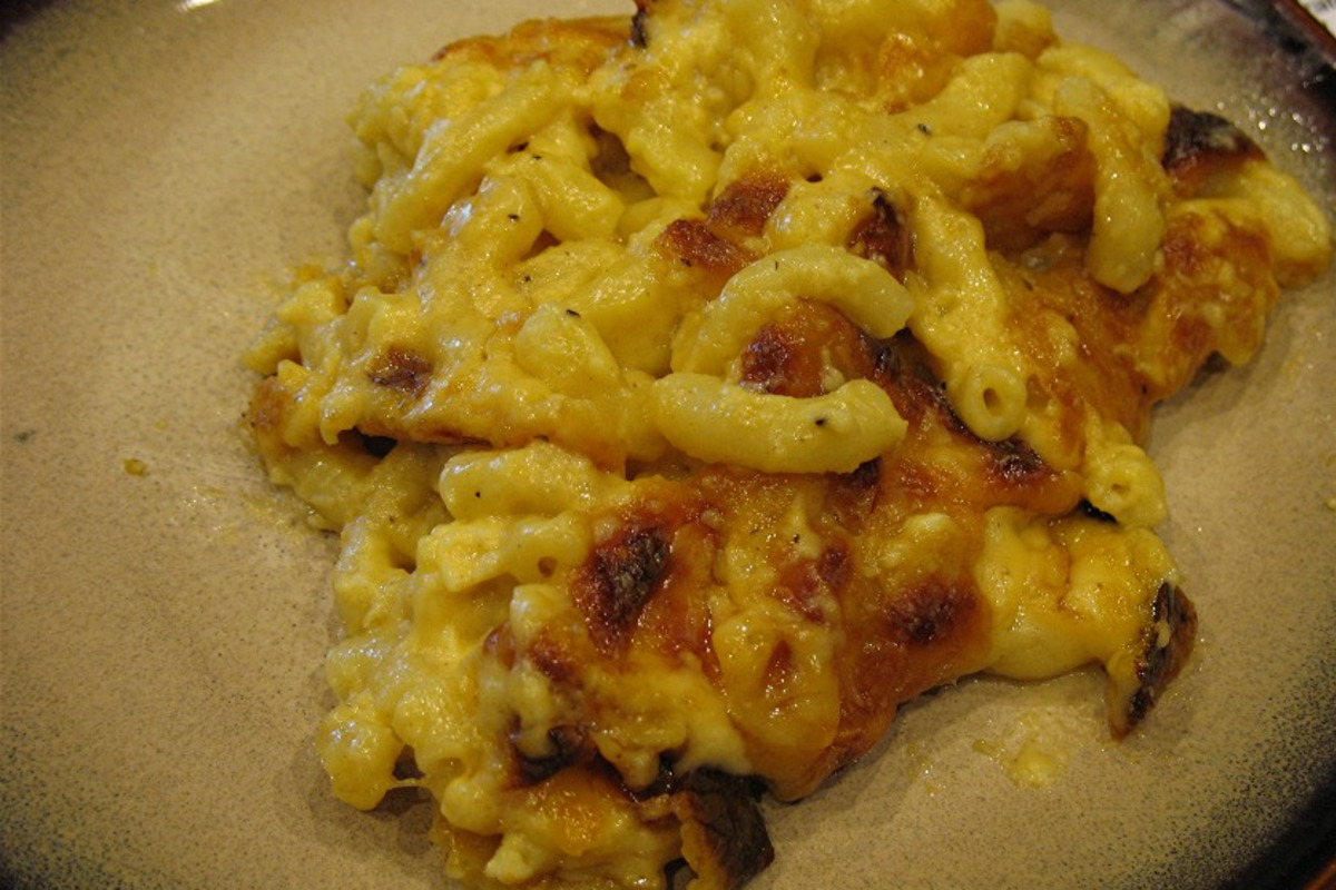 Creamy Macaroni and Four Cheese Bake