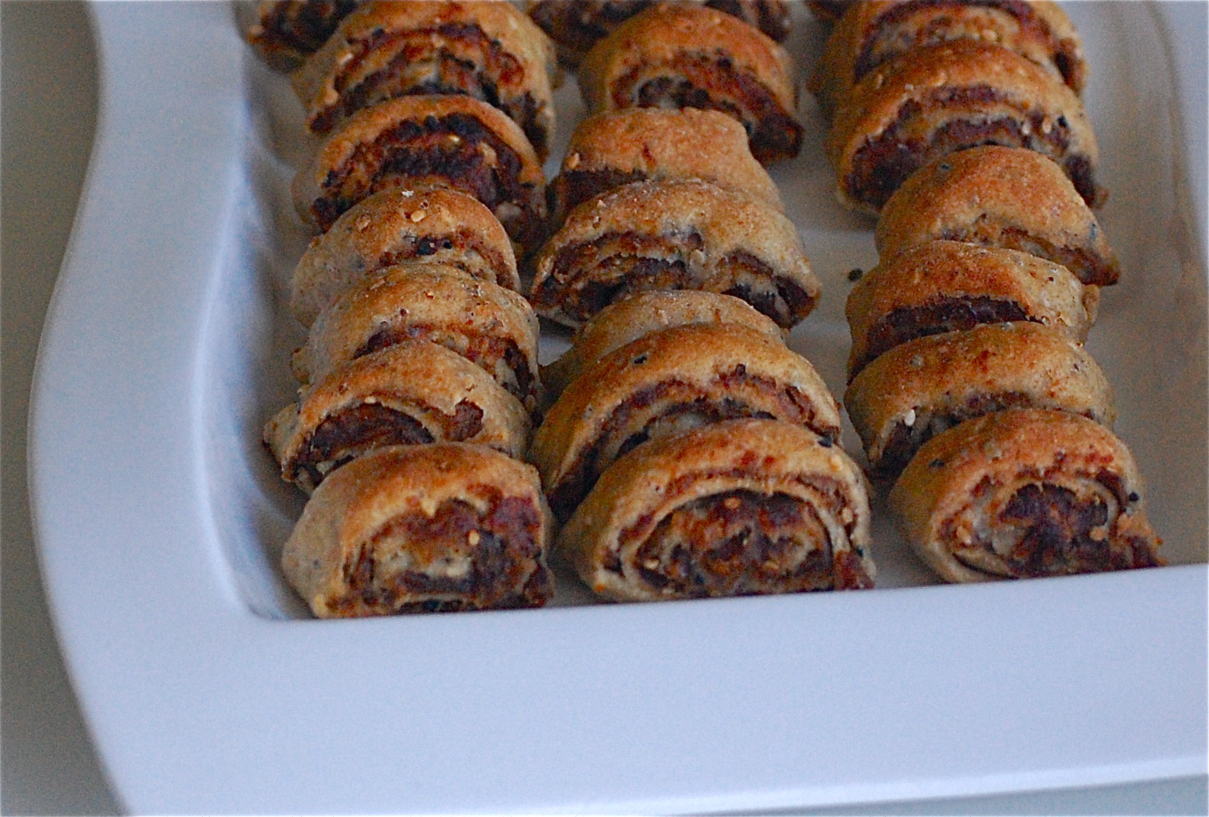 Date and Nut Baklava Rolls