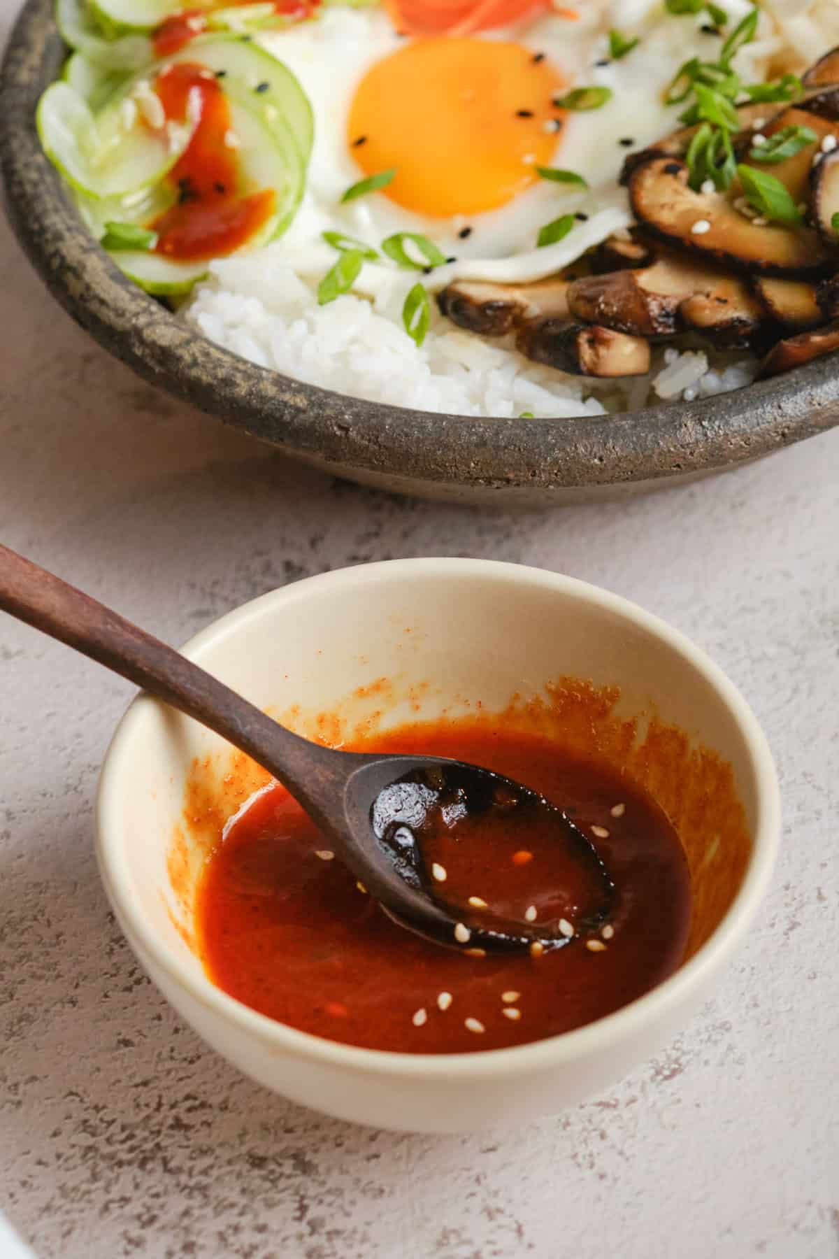Stir-Fried Beef Bibimbap with Gochujang Sauce