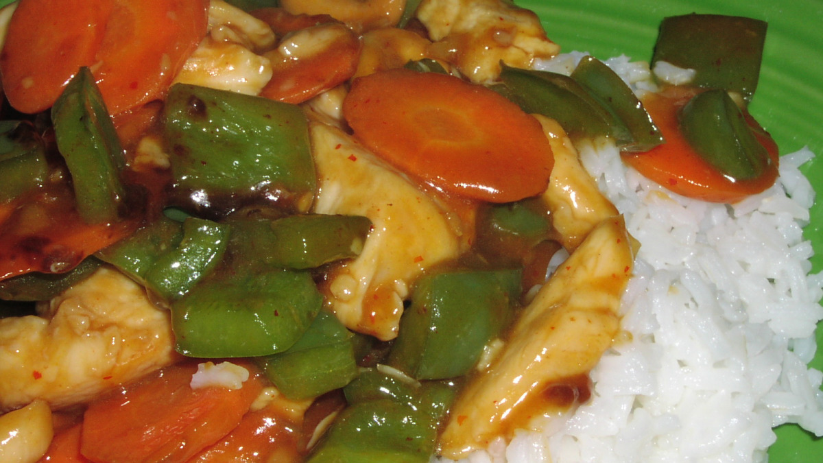 Stir-Fried Szechuan Chicken with Toasted Peanuts