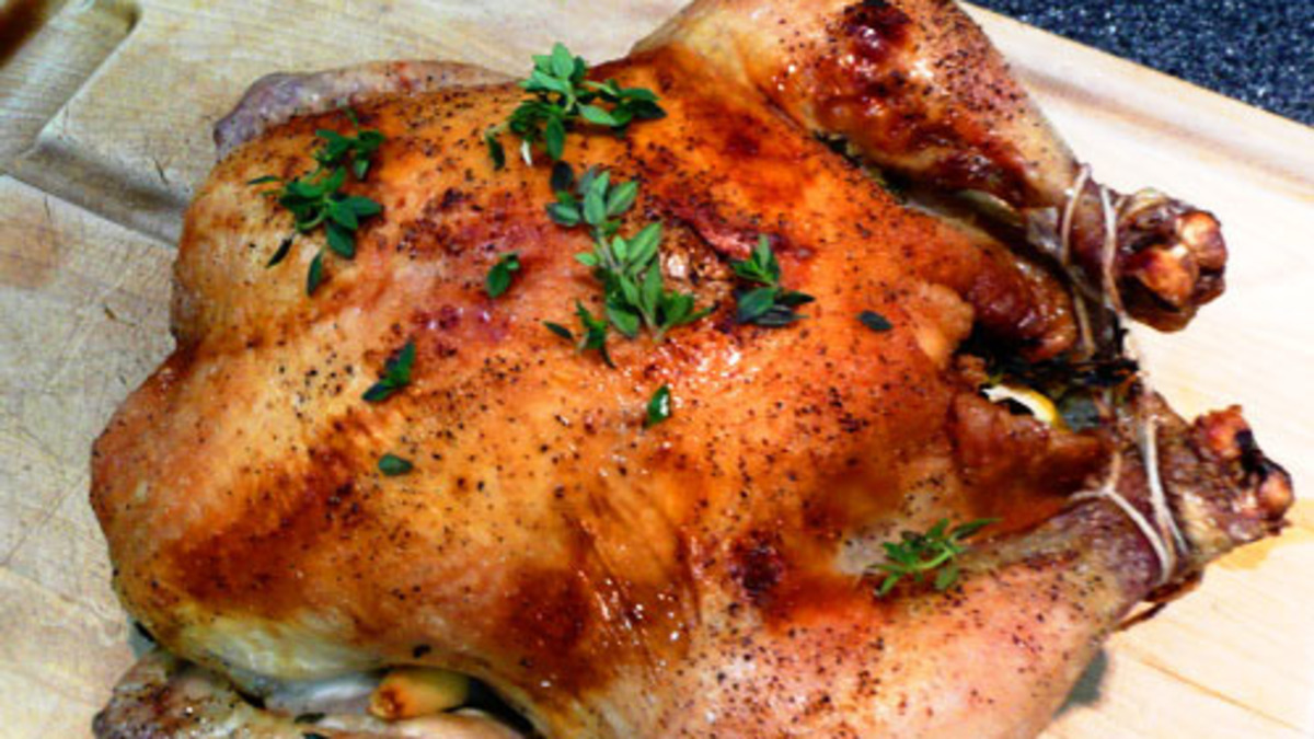 Sautéed Chicken with Garlic and Lemon Thyme