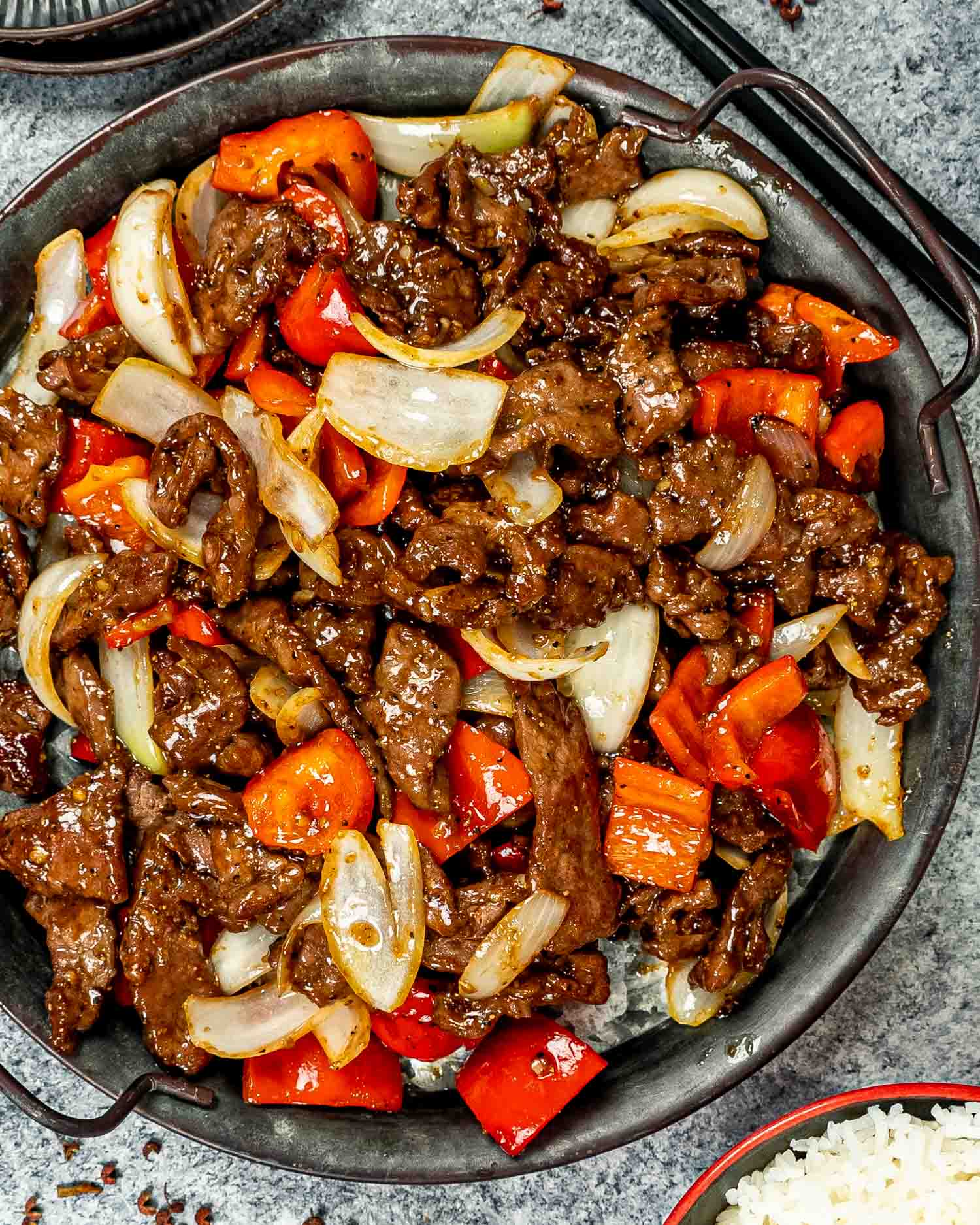 Stir-Fried Beef with Black Pepper and Scallions