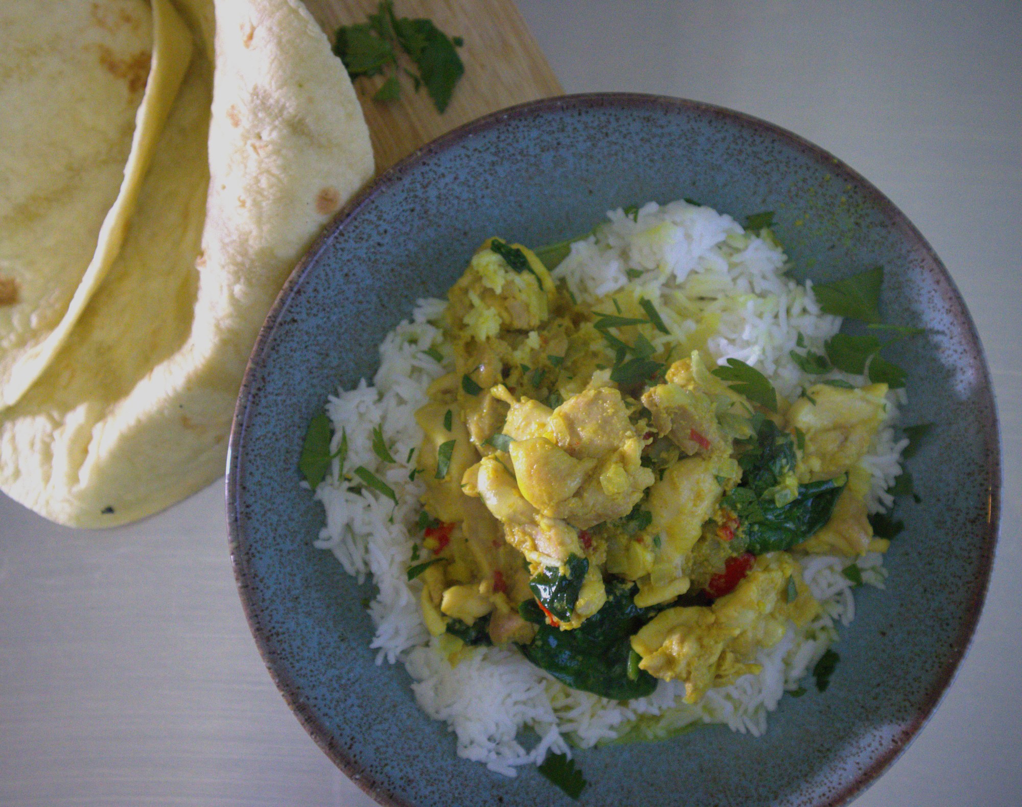 Almond-Free Coconut Chicken Curry with Spinach