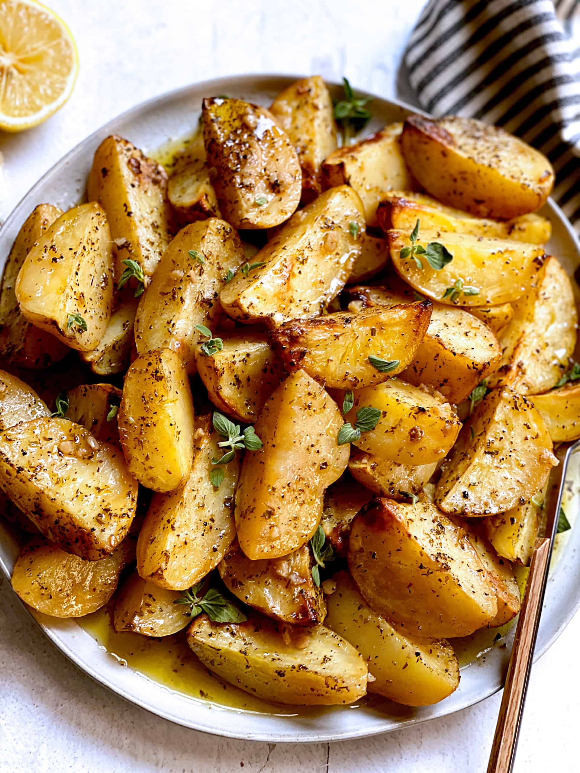 Greek-Style Lemon Potatoes with Garlic and Oregano