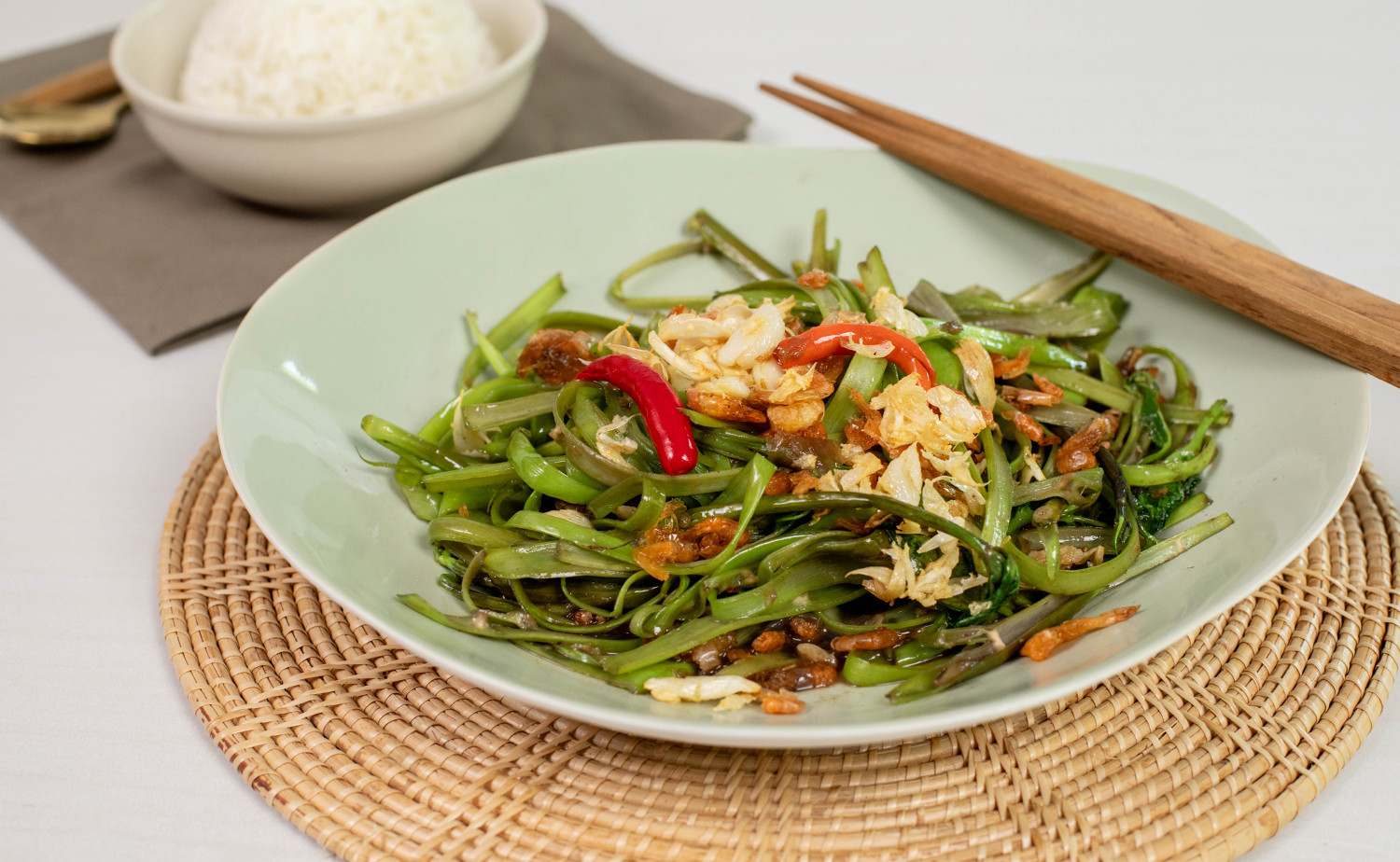 Stir-Fried Shrimp and Morning Glory with Garlic and Chili