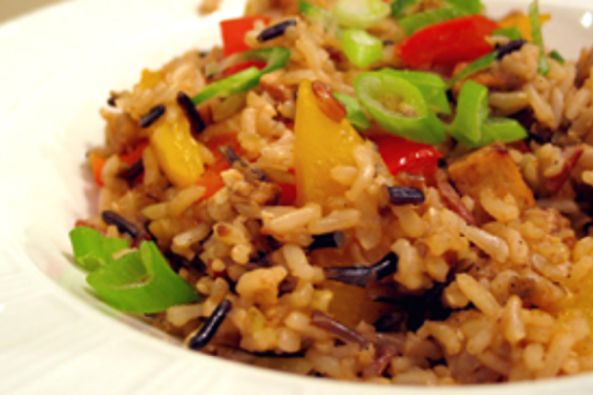 Stir-Fried Tofu and Mixed Vegetables with Brown Rice