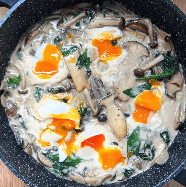 Sautéed Mushroom and Spinach Shakshuka