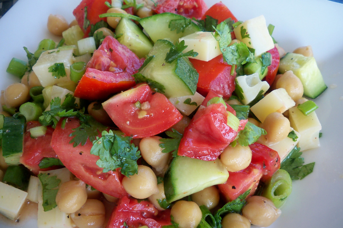 Tomato and Chickpea Salad with Lemon and Parsley