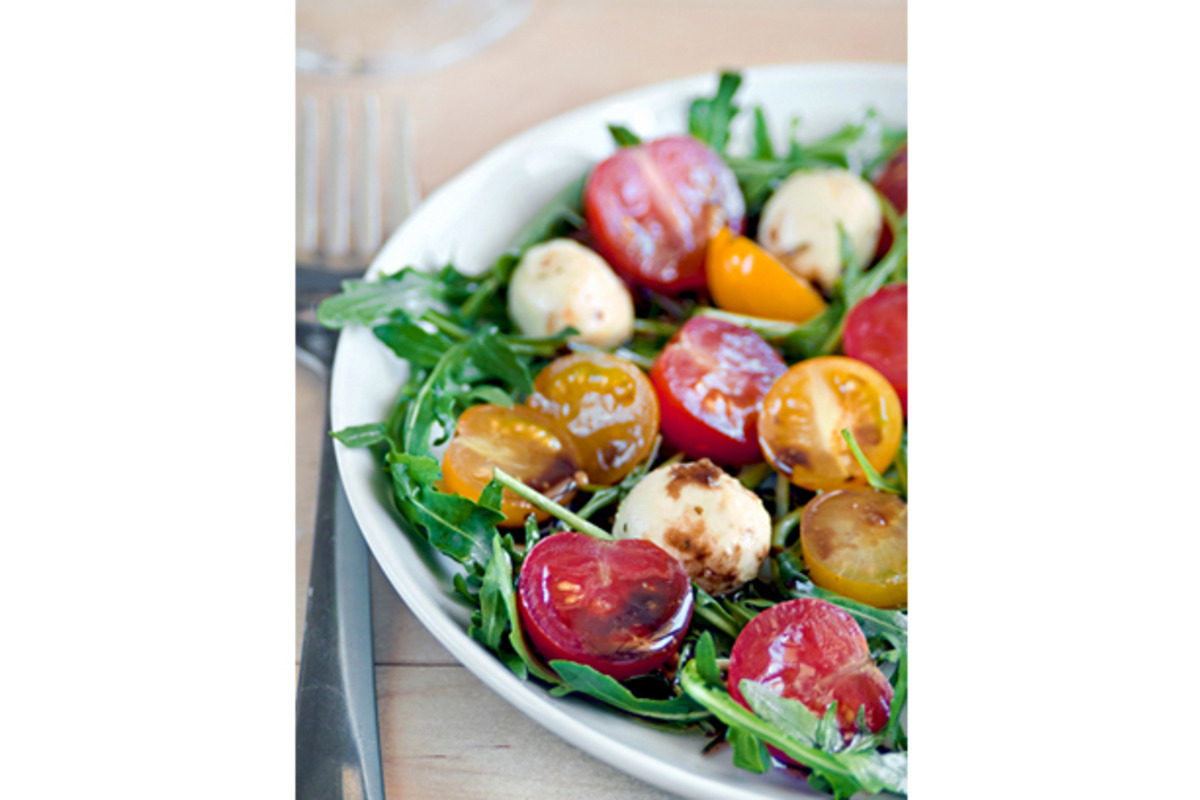 Garden-Fresh Tomato and Mozzarella Salad with Basil Vinaigrette