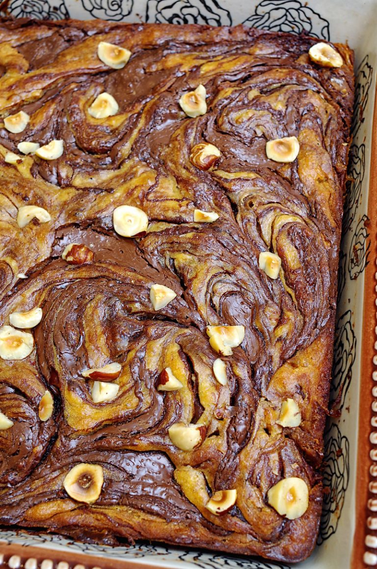 Chocolate Banana Swirl Cake