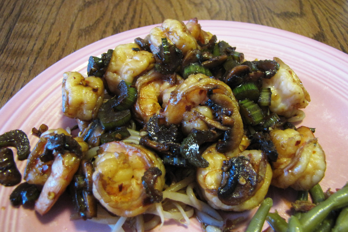 Quick Stir-Fried Shrimp with Garlic and Ginger