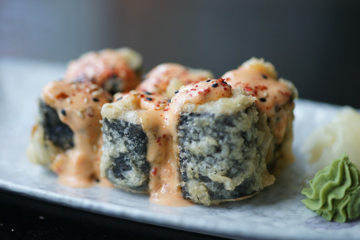 Spicy Tuna Crunch Roll with Tempura Flakes and Scallions