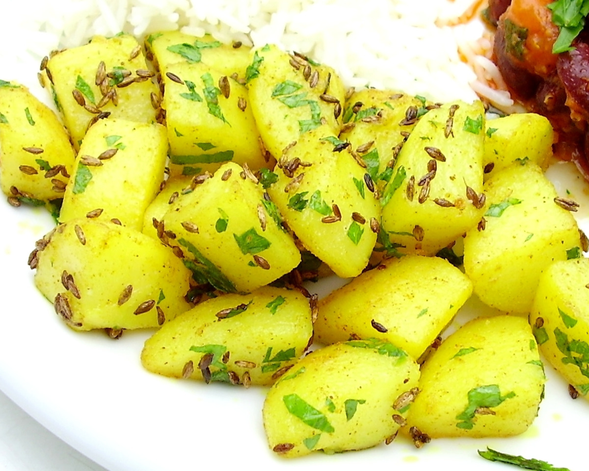 Jeera Aloo Pan-Fried Potatoes with Cumin and Mustard Seeds