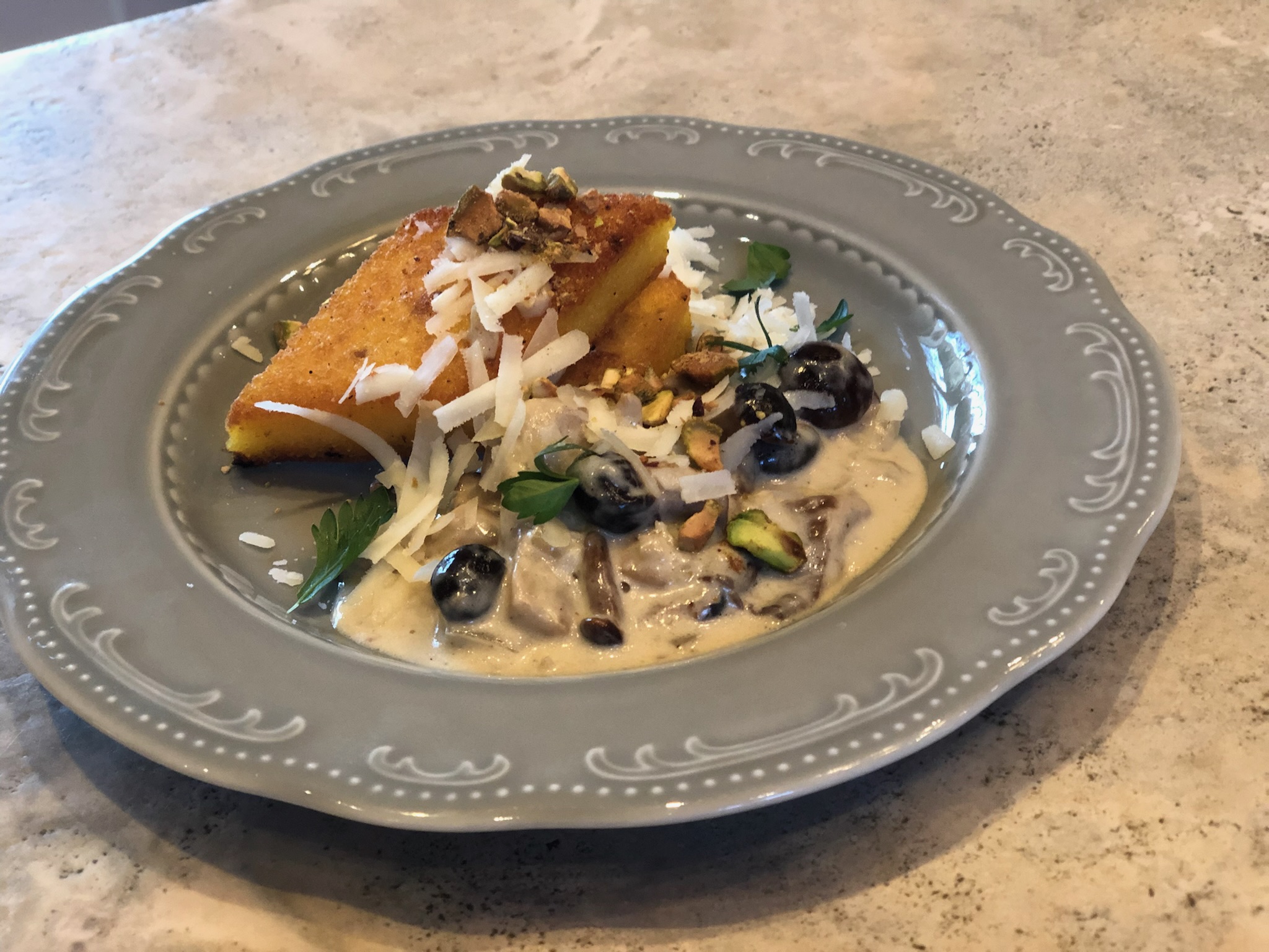 Crisp Pan-Seared Polenta with Mushrooms and Garlic