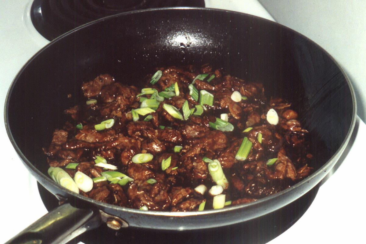 Intermediate Stir-Fried Beef with Garlic and Ginger