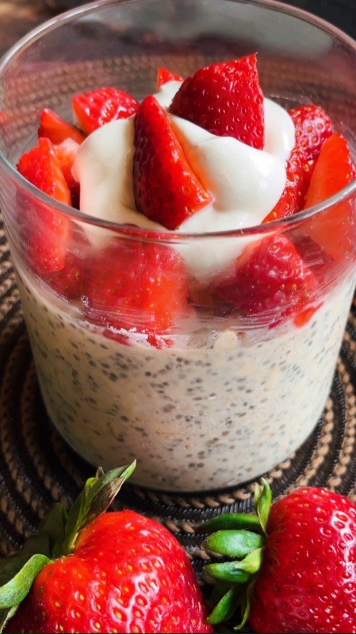 Strawberry Almond Overnight Oats with Honey and Chia