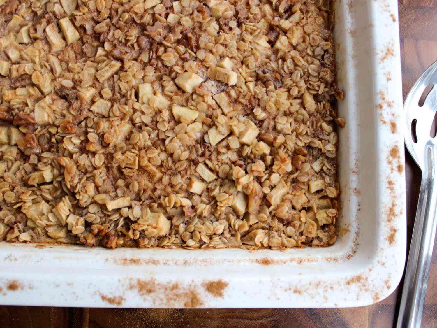 Baked Cinnamon-Spiced Apple Oatmeal with Walnuts