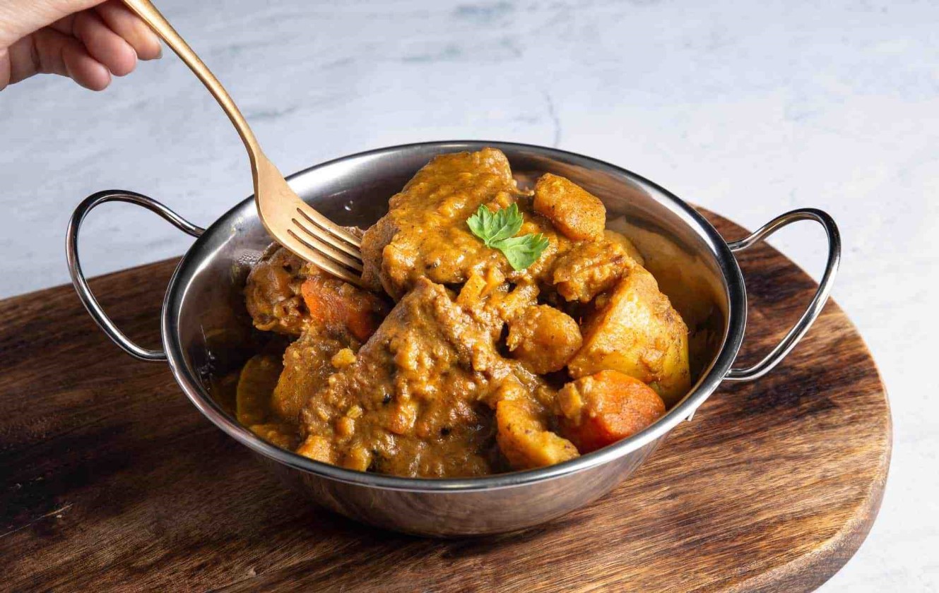 Instant Pot Spicy Chicken Curry with Coconut Milk