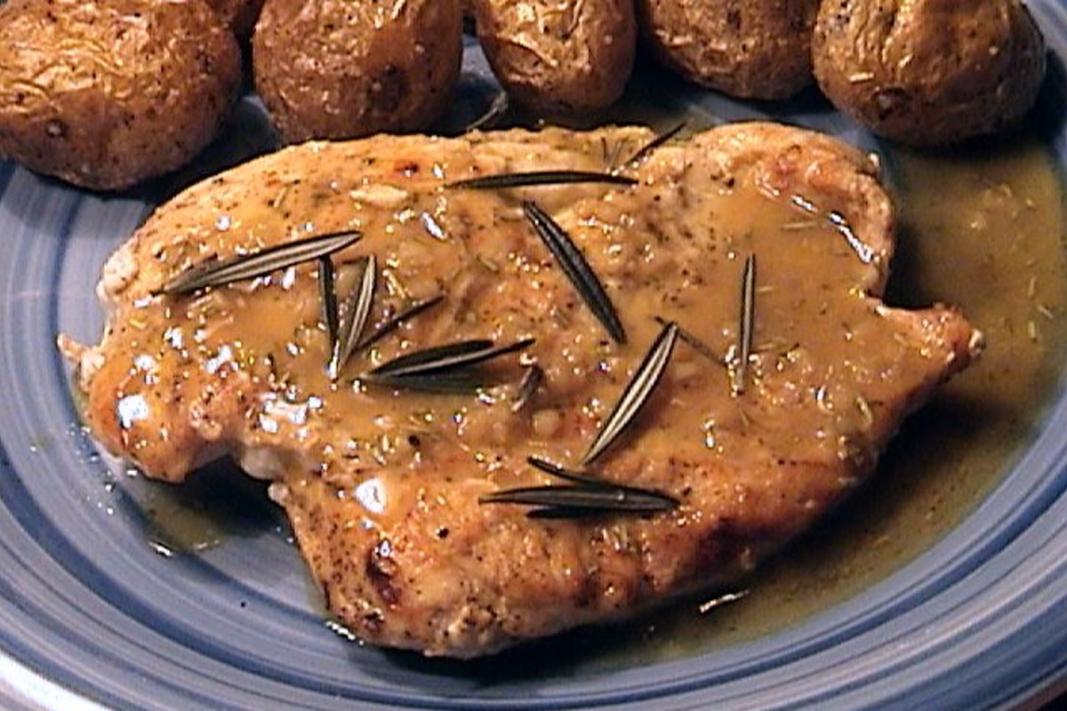 Pan-Seared Chicken with Rosemary and Garlic Butter Sauce