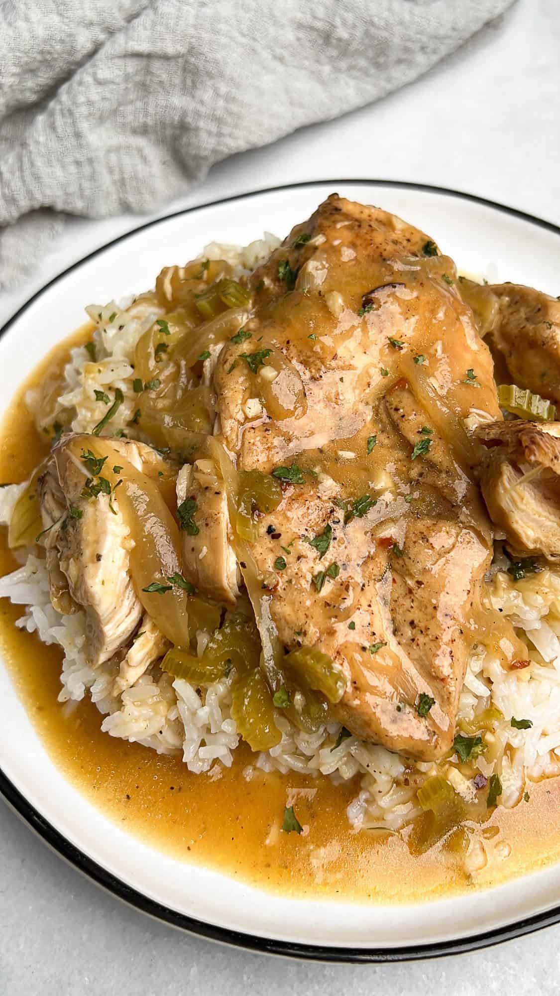 Slow-Cooked Southern Style Smothered Chicken with Collard Greens