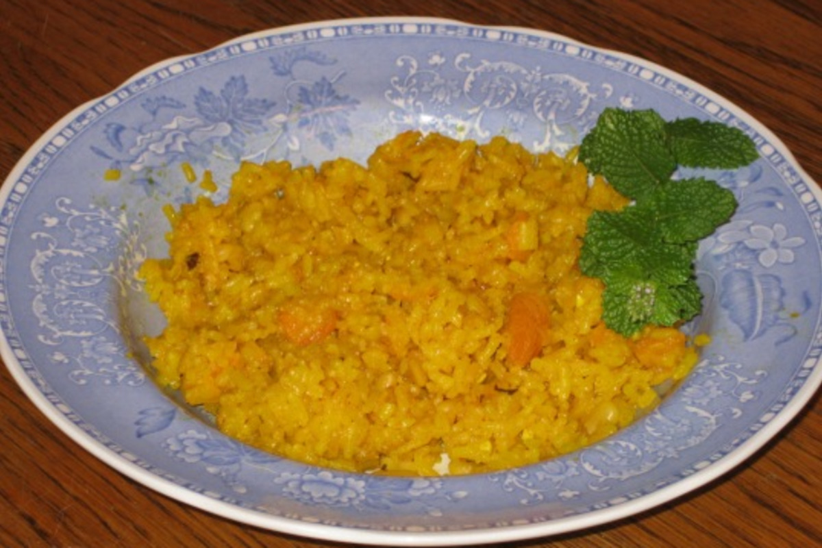Spiced White Tea and Ginger Infused Rice Porridge