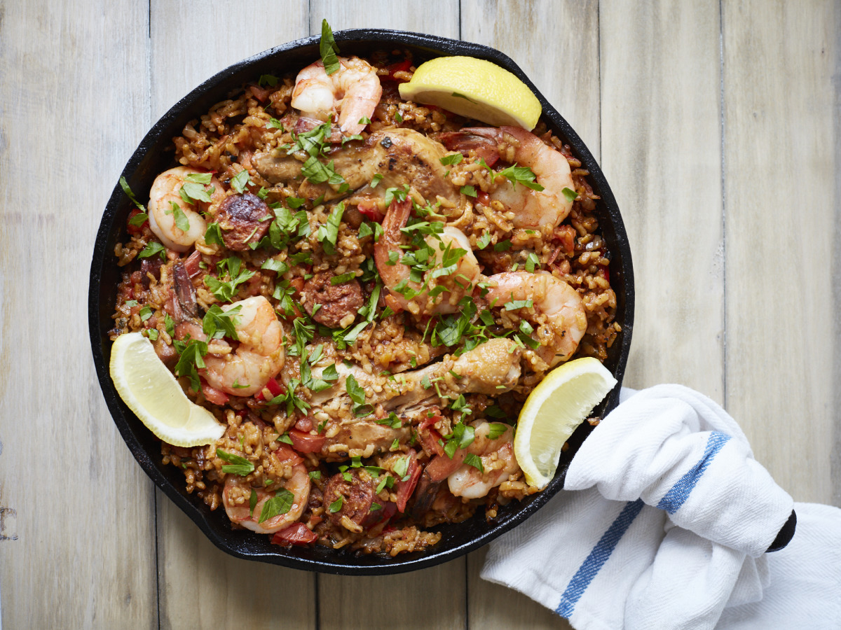 Authentic Spanish One-Pot Paella with Chicken and Shrimp