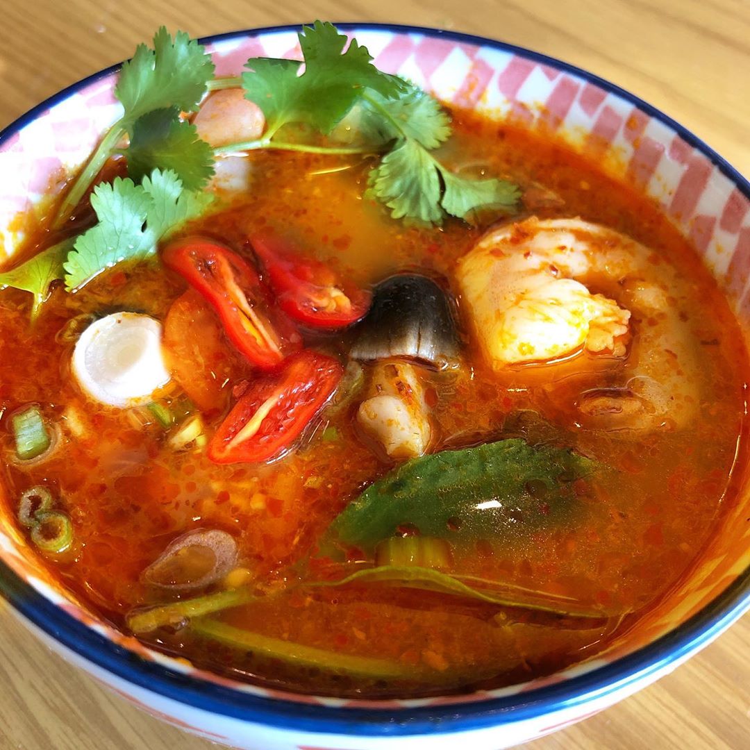 Thai Sour Shrimp Soup (Tom Yum Goong)