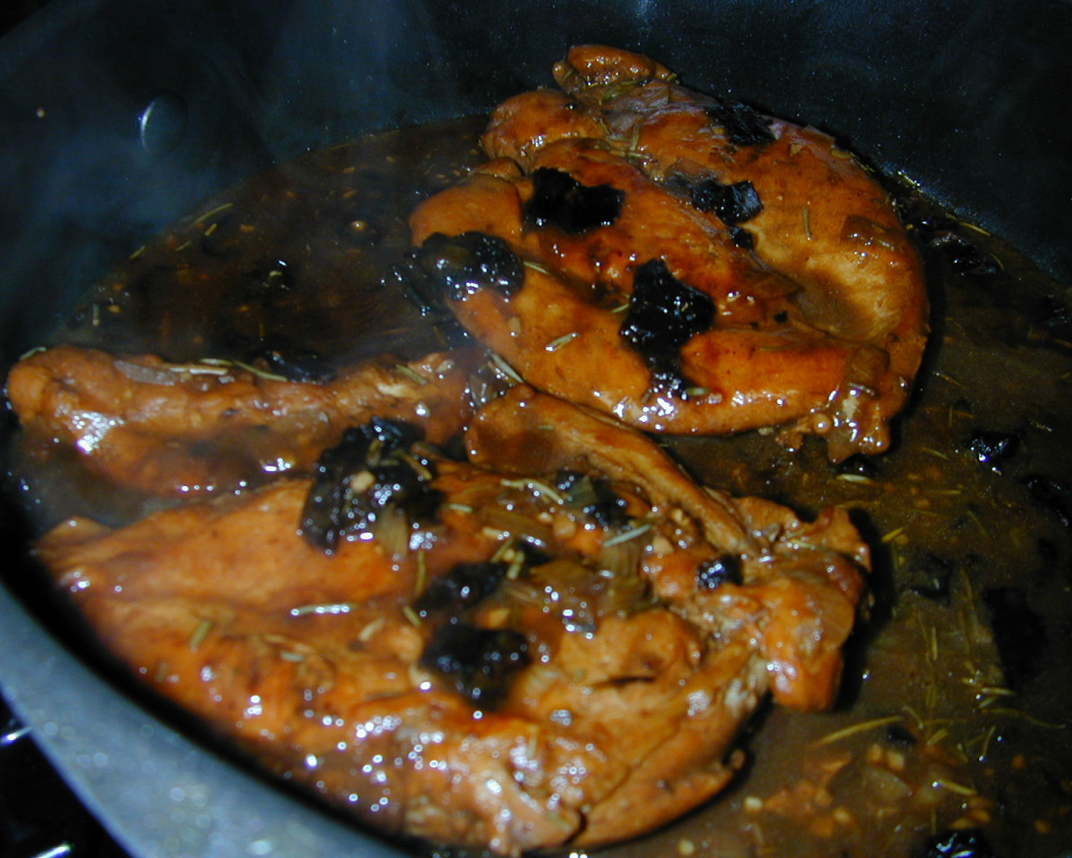 Oven-Roasted Tuscan Pork Chops with Garlic and Rosemary
