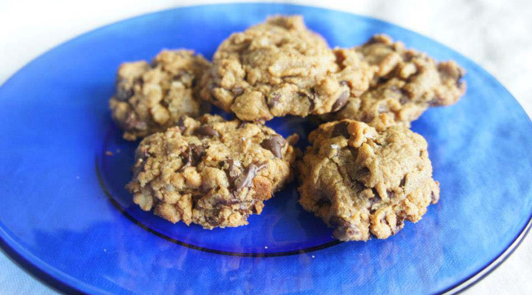 Homemade Almond Butter Chocolate Chip Cookies