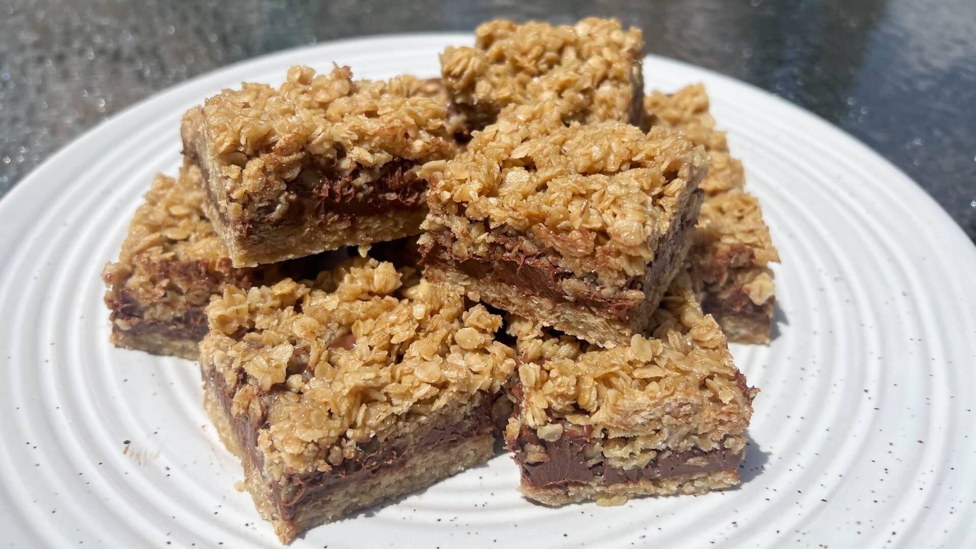 Instant No-Bake Chocolate Peanut Butter Oat Bars