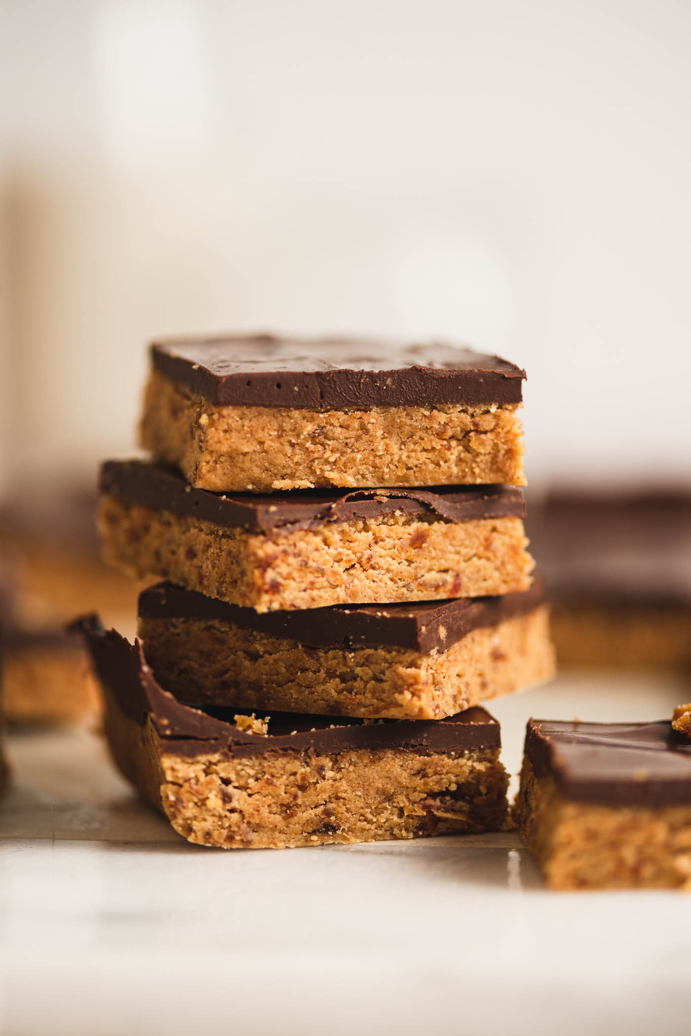 No-Bake Vegan Chocolate Peanut Butter Bars
