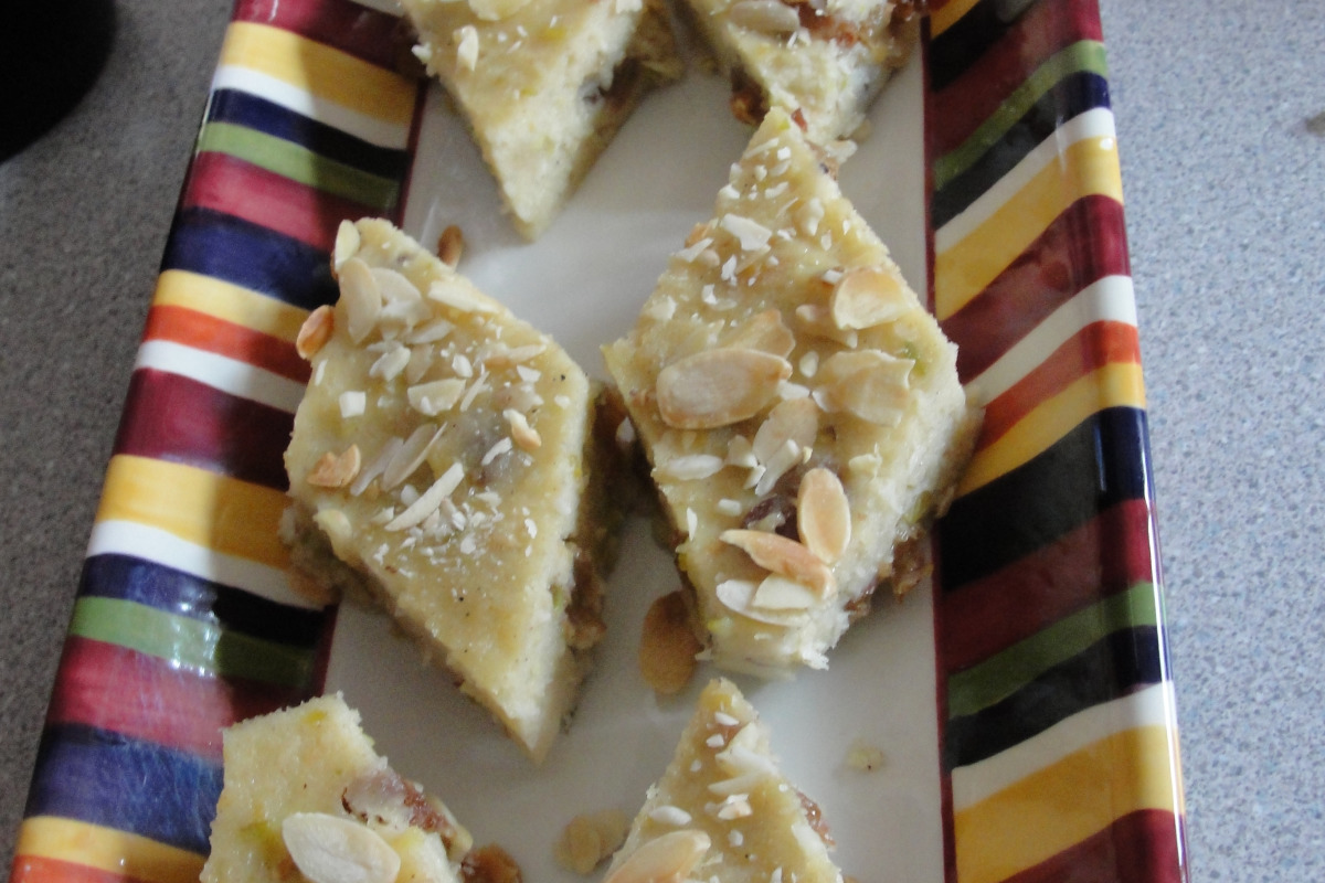 Cardamom-Spiced Semolina Halwa