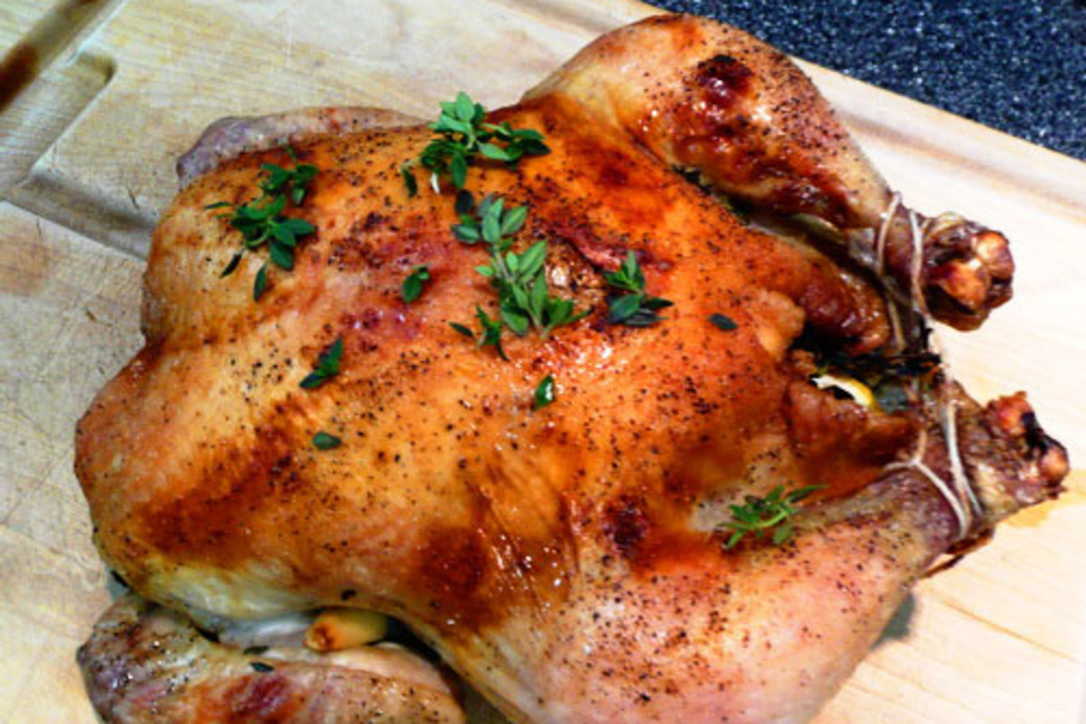 Pan-Roasted Chicken with Garlic and Thyme Jus
