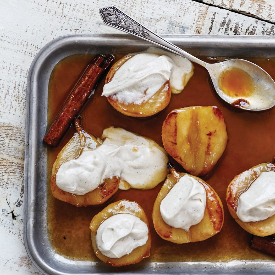 Oven-Roasted Spiced Pears with Mascarpone Cream