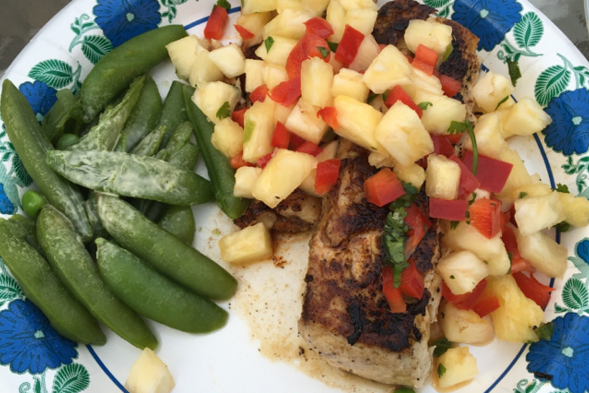 Grilled Mahi-Mahi with Tropical Pineapple Salsa