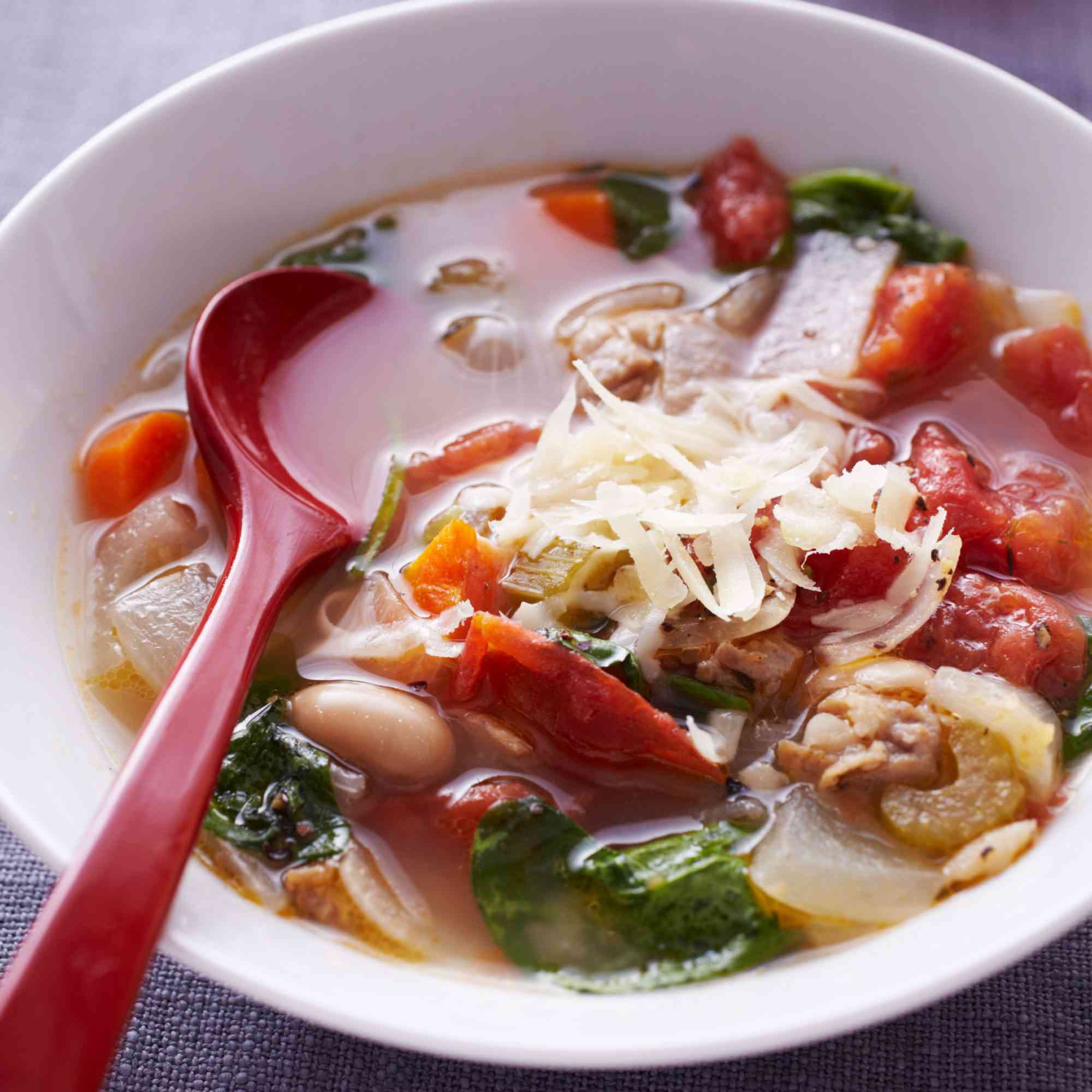 One-Pot Rustic Italian Minestrone with White Beans