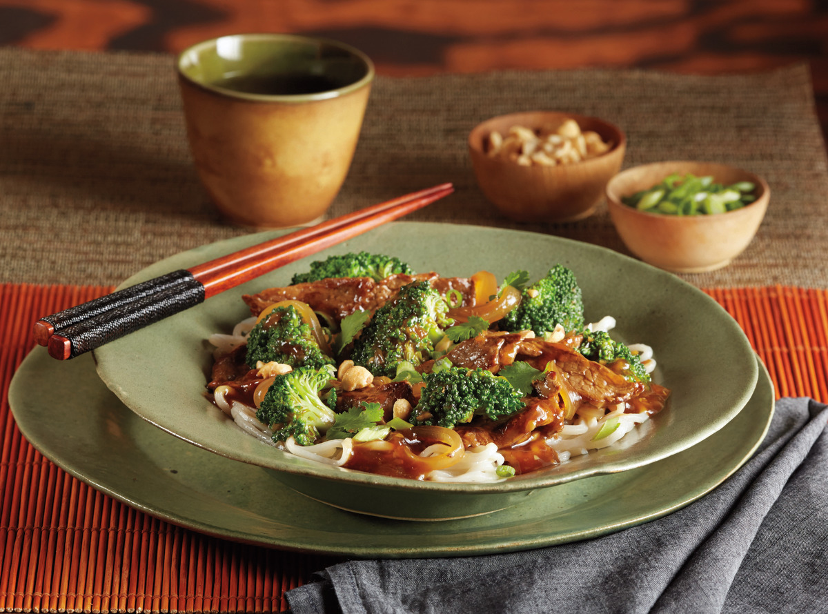 Crispy Garlic Beef Stir-Fry with Broccoli