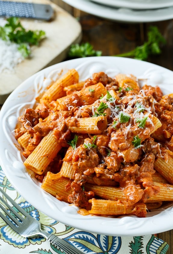 Italian Oven-Baked Rigatoni with Spicy Tomato Sausage Sauce