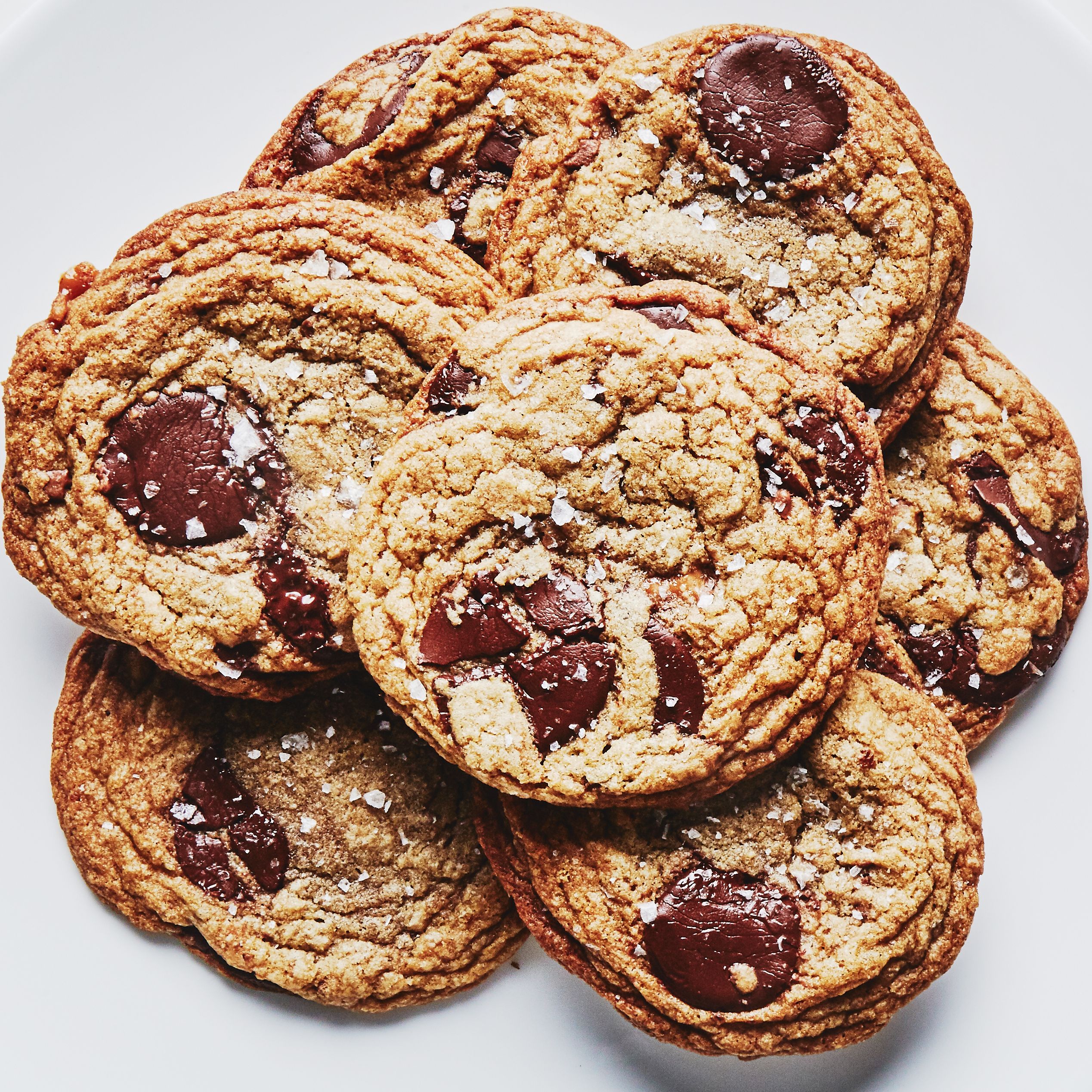 Molten Chocolate Chip Cookies with Brown Butter
